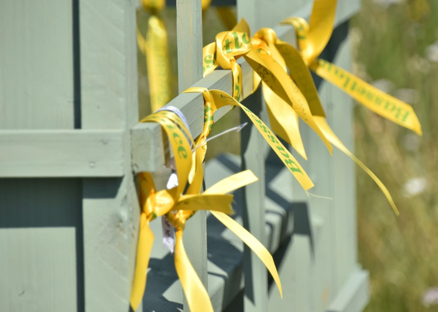 tie-a-yellow-ribbon-life-publications