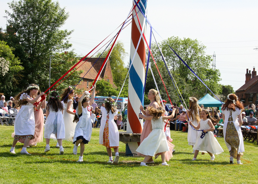 Wellow Mapole Day - Life Publications